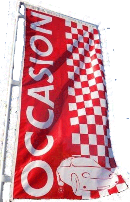 Drapeau occasion flottant sur un kit mat et drapeau