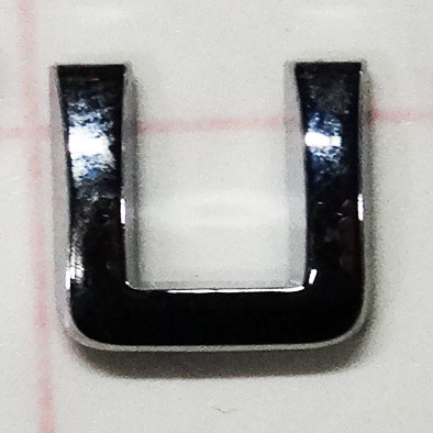 Lettre adhésive chromée u - Autosignal&eacute;tique